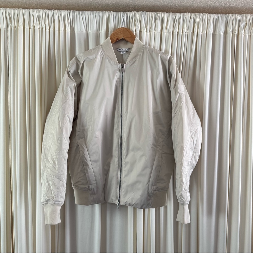 Athleta Sateen Bomber Puffer Jacket Cream Women Medium Tall Oversized Athleisure - Picture 3 of 8